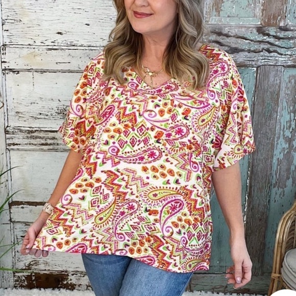 emily WONDER “On the Scene” Top - Picture 7 of 10